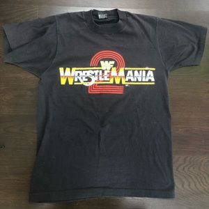 Vintage “Wrestle Mania 2” T-Shirt.